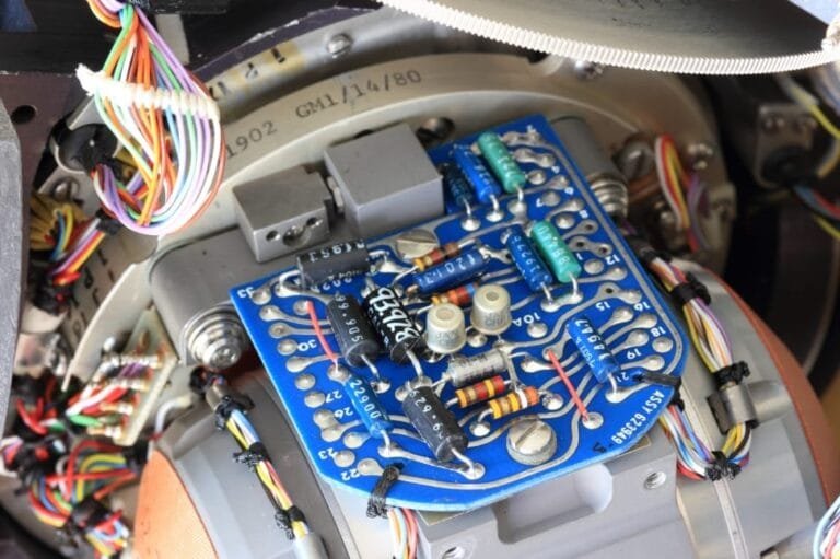 Electronics 03 (1)
