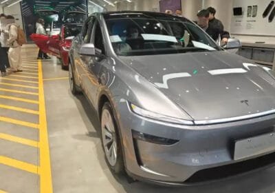 2025-Tesla-Model-Y-2